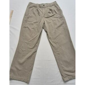 Magellan Outdoor men's khaki front pleaded straight leg pants 34x30 100% Cotton